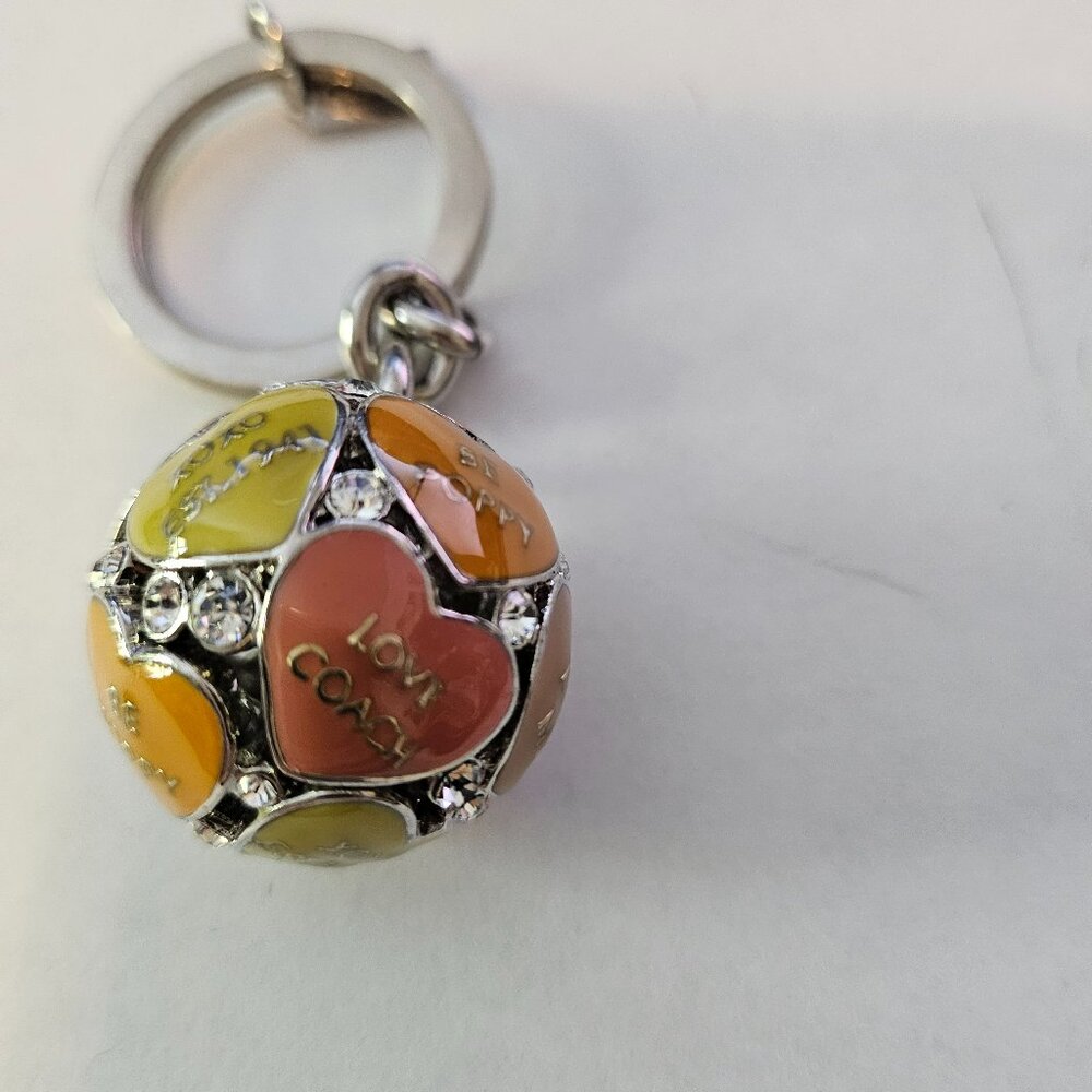 COACH 3D POPPY MULTI HEART SPHERE PAVE CRSYSTAL KEYCHAIN KEYRING KEY FOB - Picture 4 of 4